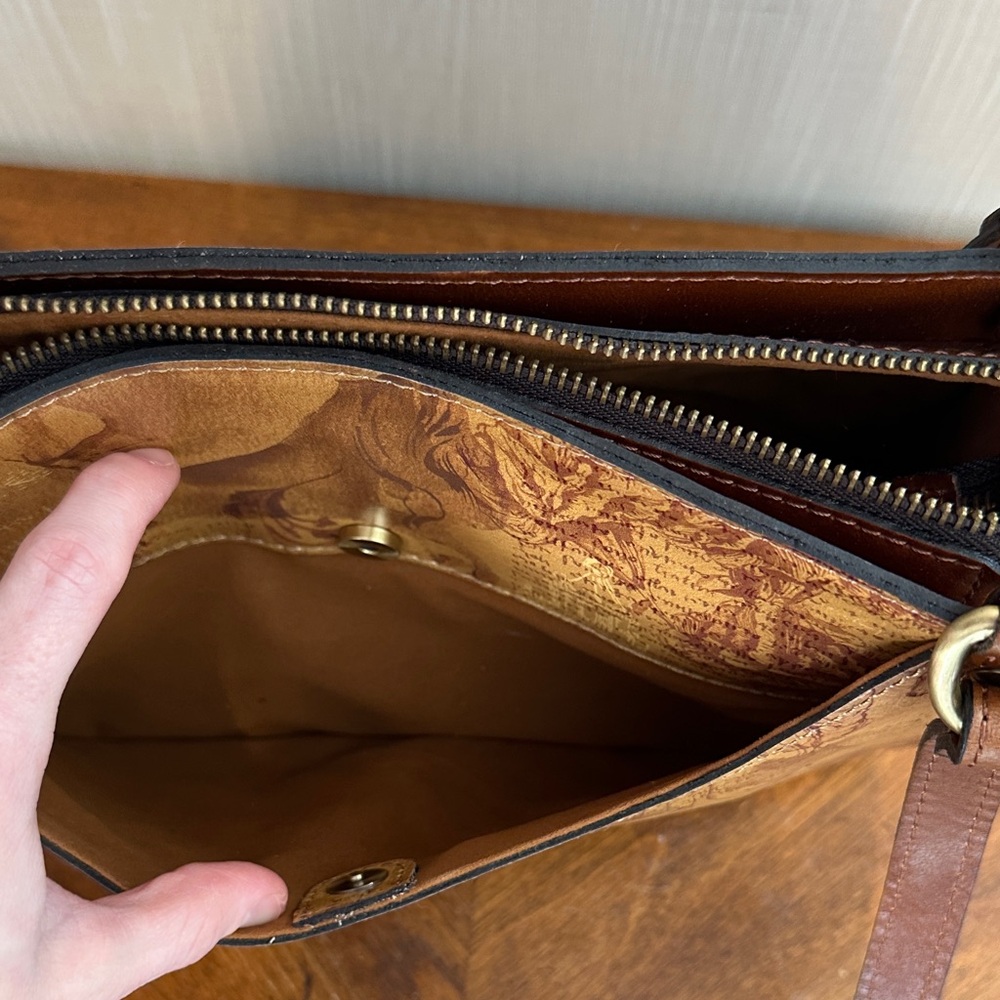 Patricia Nash Tan and Brown Shoulder Bag - Picture 6 of 16